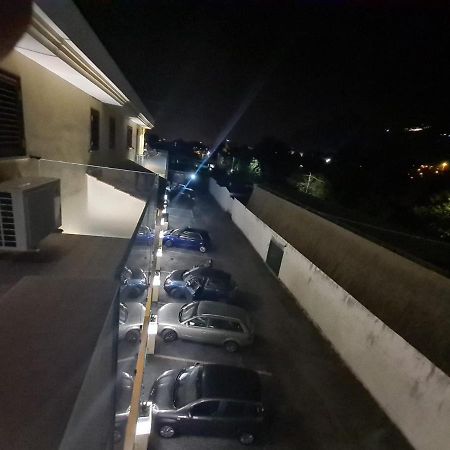 الشقق الفندقية أنغريفي  Residenza Carlucci المظهر الخارجي الصورة