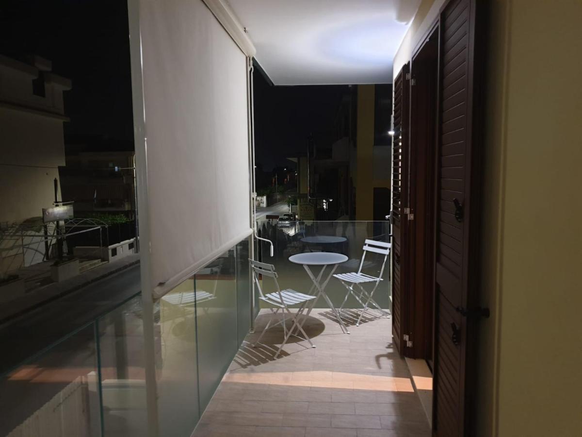 الشقق الفندقية أنغريفي  Residenza Carlucci المظهر الخارجي الصورة