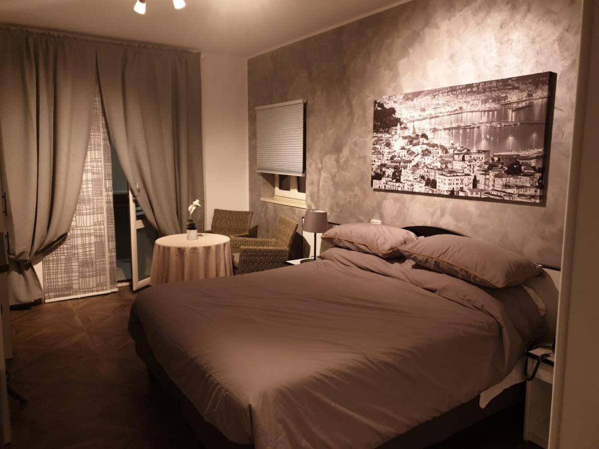 الشقق الفندقية أنغريفي  Residenza Carlucci المظهر الخارجي الصورة